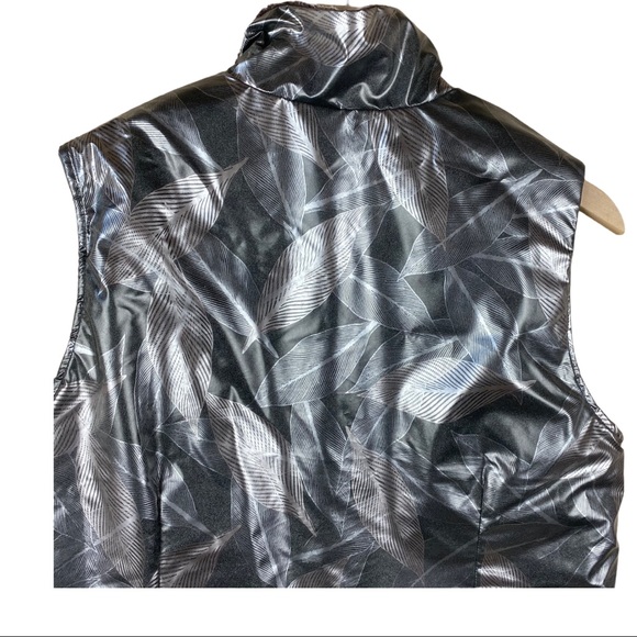 Robert Kitchen Silver Metallic Vest Fleece Medium - Picture 5 of 10